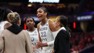 Controversia en juego de playoffs WNBA entre A’ja Wilson y fanático de Indiana Fever