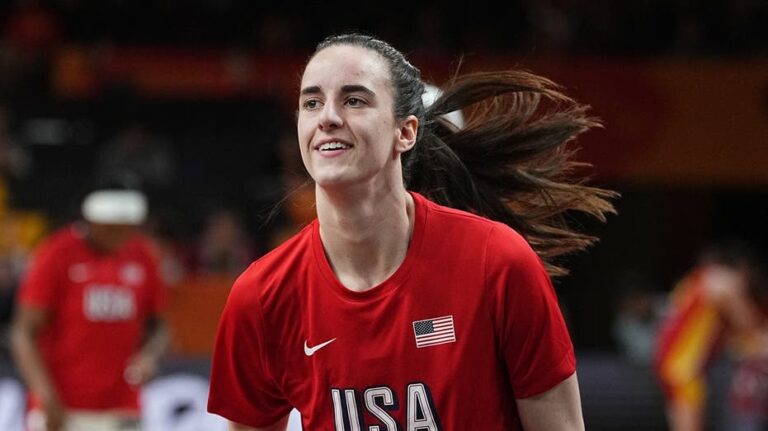 Caitlin Clark inicia en banca en debut del Mundial FIBA con Team USA ante China