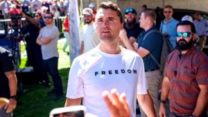 Familia de Charlie Kirk enfrenta ley de inmunidad de Utah en demanda por muerte injusta