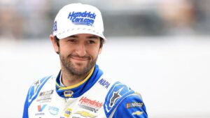 Chase Elliott destaca la importancia de desconectar durante el exigente calendario de NASCAR
