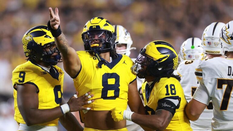 Michigan Wolverines sobreviven a inesperado duelo ante Western Michigan en el inicio de la temporada