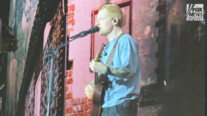 Ed Sheeran se pronuncia sobre la controversia política en su concierto en Filadelfia