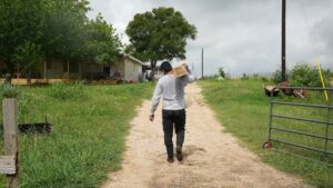 Enfermedad renal misteriosa afecta a jóvenes trabajadores en Texas