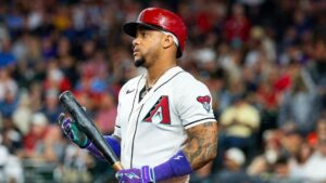 Ketel Marte enfrenta abucheos tras su regreso polémico a los Diamondbacks de Arizona