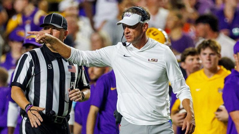 Lane Kiffin reconoció que prolongó la demora por lluvia para perjudicar a Clemson en su debut con LSU