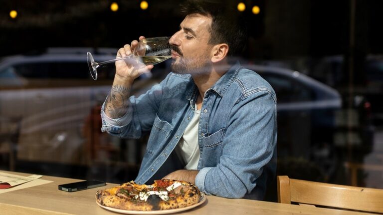 Reservas para cenar solo crecen en Estados Unidos y cambian la dinámica en restaurantes