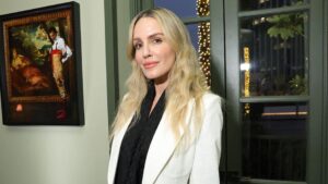 Intento de allanamiento en casa de Monet Mazur en Hollywood Hills