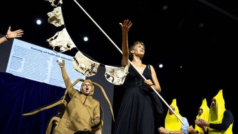 Premios Ig Nobel celebran investigaciones científicas inusuales en Zúrich