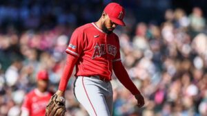 Los Angeles Angels sufren su primera temporada con 100 derrotas en 65 años