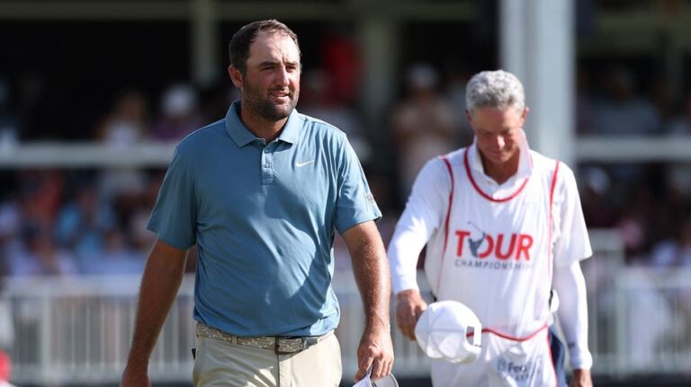 Scottie Scheffler supera frustraciones y gana el Tour Championship con una remontada espectacular