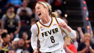Sophie Cunningham conversa con Adam Silver sobre la búsqueda del próximo comisionado de la WNBA