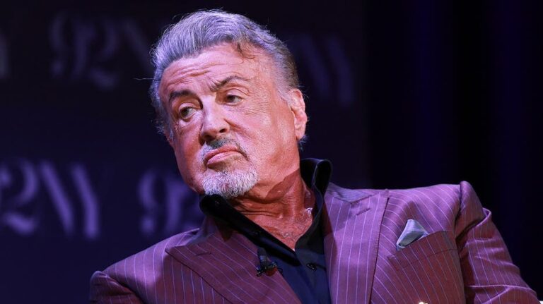 Sylvester Stallone ofrece consejo sobre la lucha personal 50 años tras el éxito de ‘Rocky’