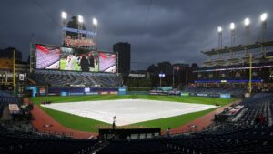 La lluvia aplaza el Juego 4 de la serie entre Rays y Guardians